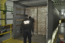 Papierosy za 5 milionów zł zamiast pasmanterii [zdjęcia]