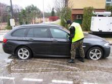 Giby. Skradzione BMW za 185 tys. zł