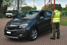  Wypożyczyli auta w Niemczech, nie zamierzali oddać