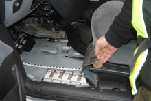 Papierosy w podłodze, kradzione części i Audi. Zatrzymania pograniczników