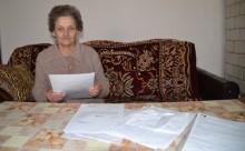 Eksmitowano ją, bo nie ma na życie. Komornikowi musi zapłacić prawie 8 tys. złotych