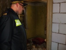 Strażnicy uratowali bezdomnego