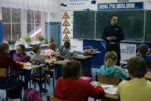 Policjanci rozmawiali z dziećmi