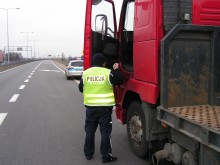 Prawie 100 skontrolowanych ciężarówek, 24 odebrane dowody. Truck-Bus w Augustowie