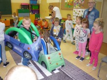 Początek szkoły, Autochodzik kursuje