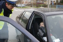 Rodzicu, nie zapominaj o foteliku!