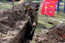 Saperzy przestrzegają. Koło Gołdapi od niewybuchu zginął rolnik