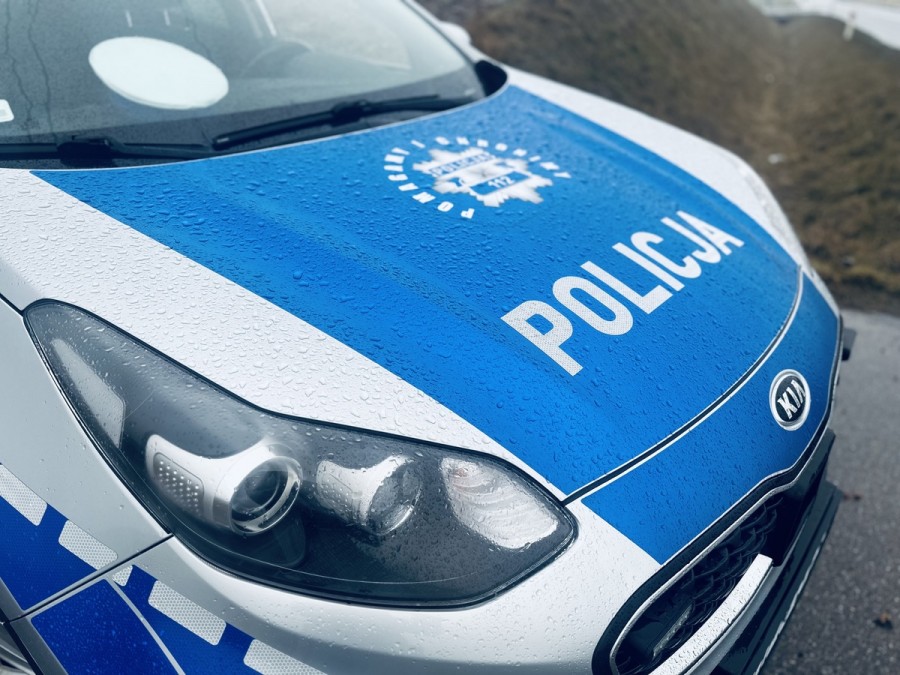 Sejny. Porzucił auto i uciekł. Ojciec kazał mu zgłosić się na Policję