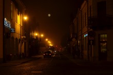 Gęsta mgła na Suwalszczyźnie. Kierowcy zdjęli nogę z gazu