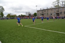 Nie siedź w domu! Idź pograć na boisko Szóstki!