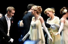 Suwalczanie bawili się jak sto lat temu. Bal w resursie obywatelskiej [zdjęcia]