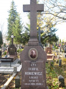 Kwestują, by ocalić od zniszczenia