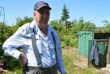 Zielone Kamedulskie. Starszy mężczyzna kontra prawo budowlane [wideo]