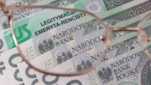 Od grudnia pracujący renciści i wcześniejsi emeryci mogą dorobić więcej