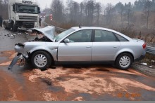 Zderzenie dwóch aut w Okuniowcu