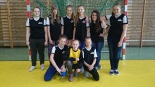 Awans piłkarek ręcznych SP 11