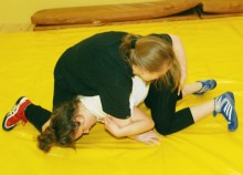 XX OOM. Zaczynają zapaśniczki