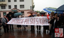 Na Białorusi likwidują polskie szkoły i karzą polskojęzyczną TV