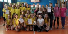  Siatkarki SP 5 mistrzyniami Suwałk