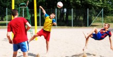 Beach-soccer. Z uśmiechem na ustach Śmiech sięgnął po puchar [zdjęcia]
