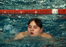 Pływanie. Udany początek mistrzostw Polski Piotrka Sadłowskiego 