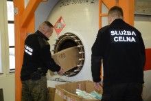 Przemyt za ponad 9,5 mln w cysternach z gazem [zdjęcia]