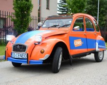 Kultowy Citroen 2CV licytowany dla WOŚP
