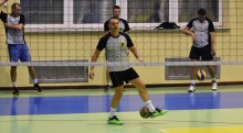 Amatorska siatkówka. Netia wciąż na czele, awans młodzików SUKSS