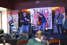 Tam raczej nie porozmawiasz. Blues w klubach do samego rana