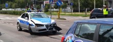 Rozbity radiowóz na Pułaskiego. Wjechał na czerwonym świetle [wideo i zdjęcia]