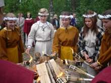 XVII Dzień Jedności Bałtów – ogniska na zamkowych wzgórzach