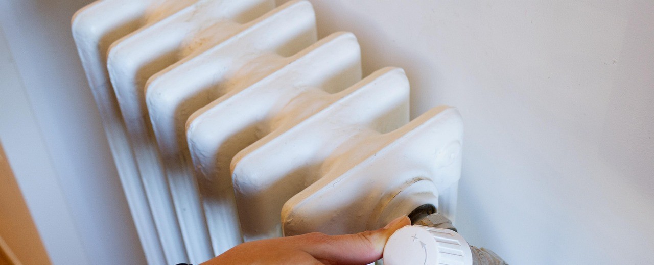 Kocioł gazowy w domu modernizowanym – jak dopasować urządzenie do starej instalacji?