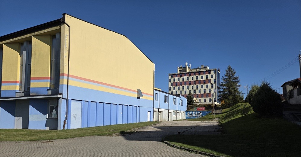 Suwałki. Dokumentacja przebudowy krytej pływalni  nad Zalewem Arkadia pochłonie pół miliona zł 