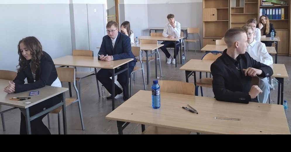 Absolwenci szkół podstawowych poznali wyniki egzaminu ósmoklasisty