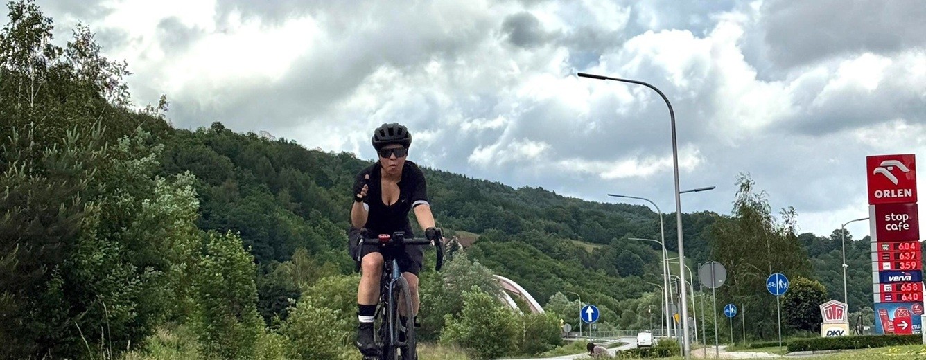 Suwalczanka Zuzanna Andruczyk ukończyła najtrudniejszy ultramaraton kolarski [zdjęcia]