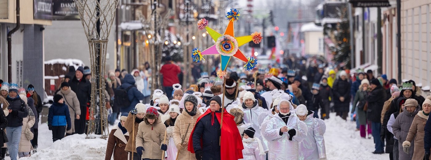 Orszak Trzech Króli w Suwałkach. Od Aquaparku do konkatedry św. Aleksandra [zdjęcia]
