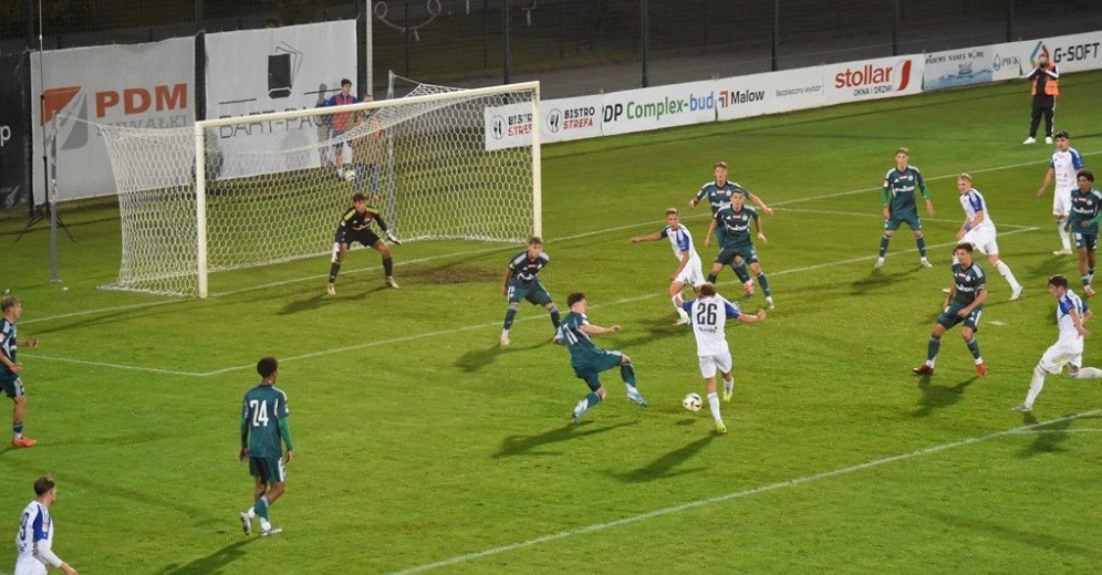 Legia II Warszawa – Wigry Suwałki. Sposób na lidera [u nas relacja na żywo]