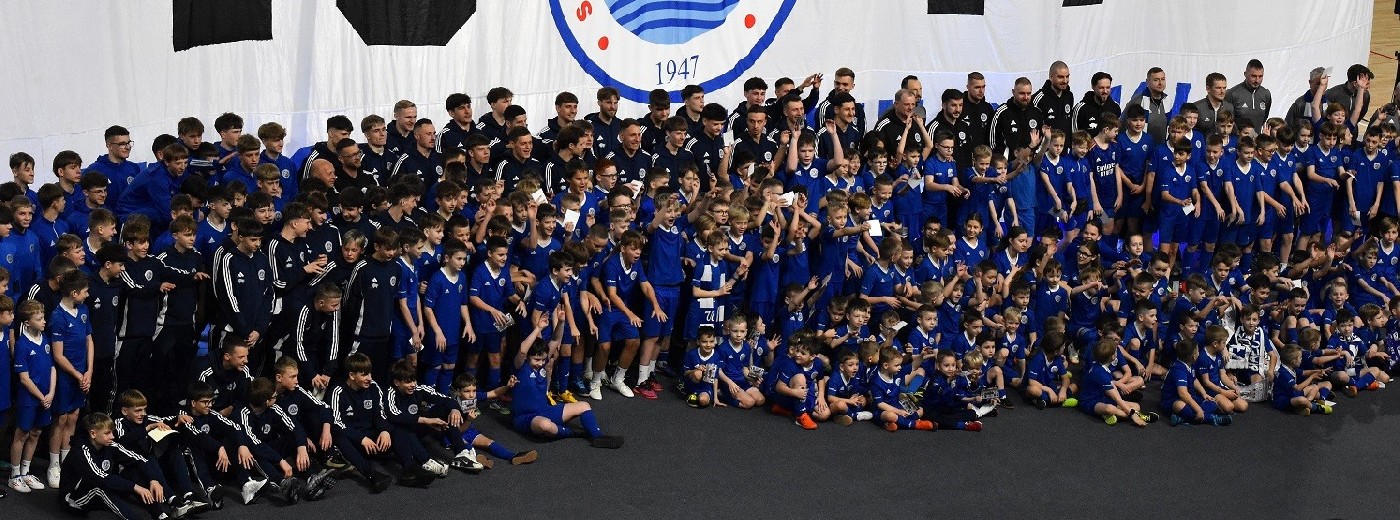 Wigry Suwałki od skrzatów po trzecioligowców i legendy klubu. Pół tysiąca zawodników [zdjęcia]