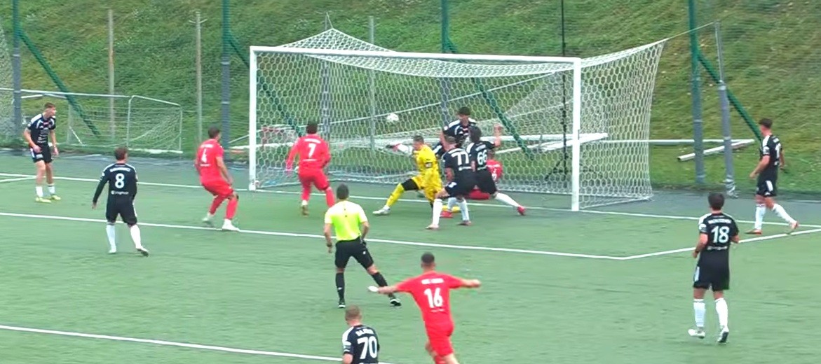 Lechia Tomaszów – Wigry Suwałki 2:0. Rzeź faworytów – przegrała pierwsza, druga i trzecia drużyna